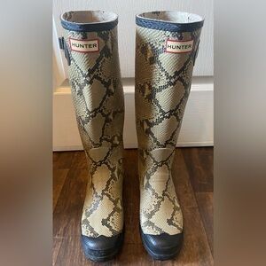 Hunter Carnaby Snake Python Print Rain Boots